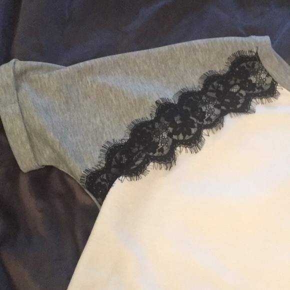 Cute shirt!🌞 - Picture 2 of 4